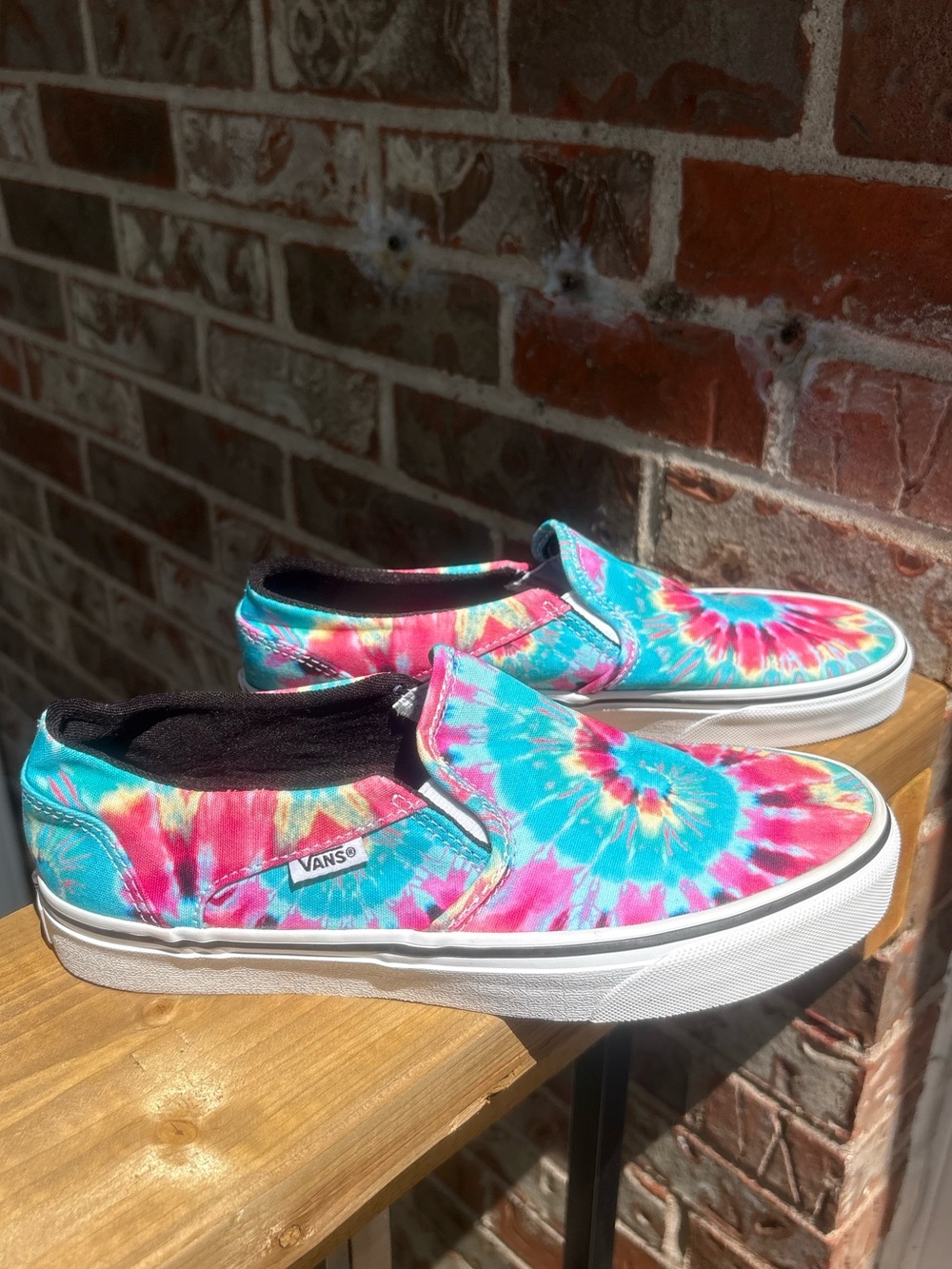 Vans Asher slip-on sneakers vibrant multicolor tie-dye Women’s Size 8